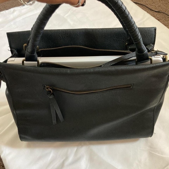 Universal Thread Wide Black Leather Tote Bag - Picture 3 of 8